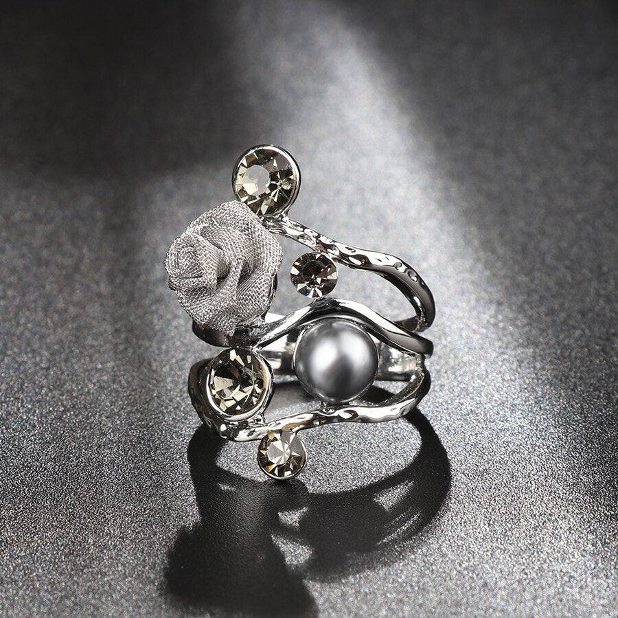 Vintage Crystal Rose Pearl Ring