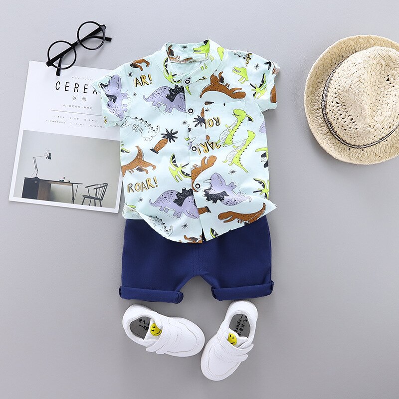 2pcs Cartoon Dinosaur Button T-Shirt w/ Shorts Set