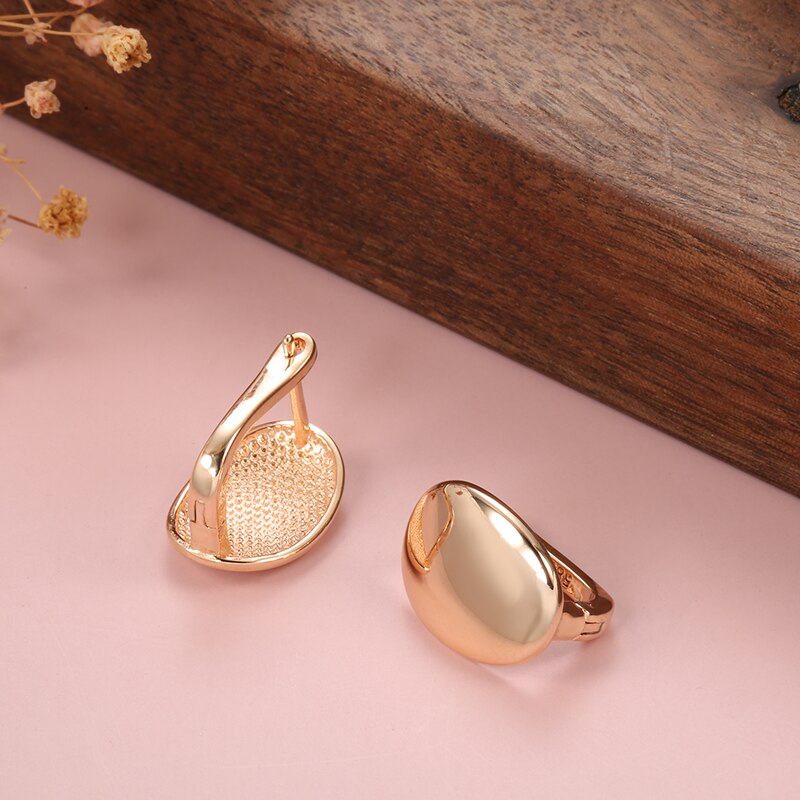 Rose Gold Oval Earrings