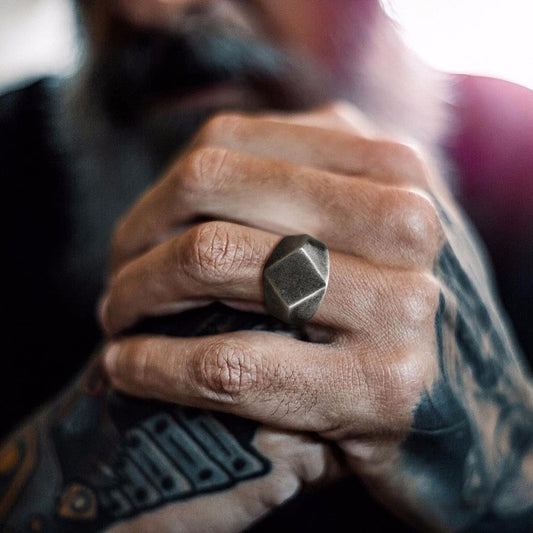 Polished Geometric Ring