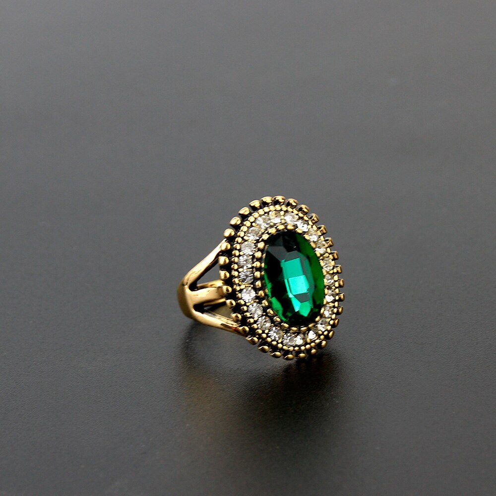 Vintage Rhinestone Embellished Ring